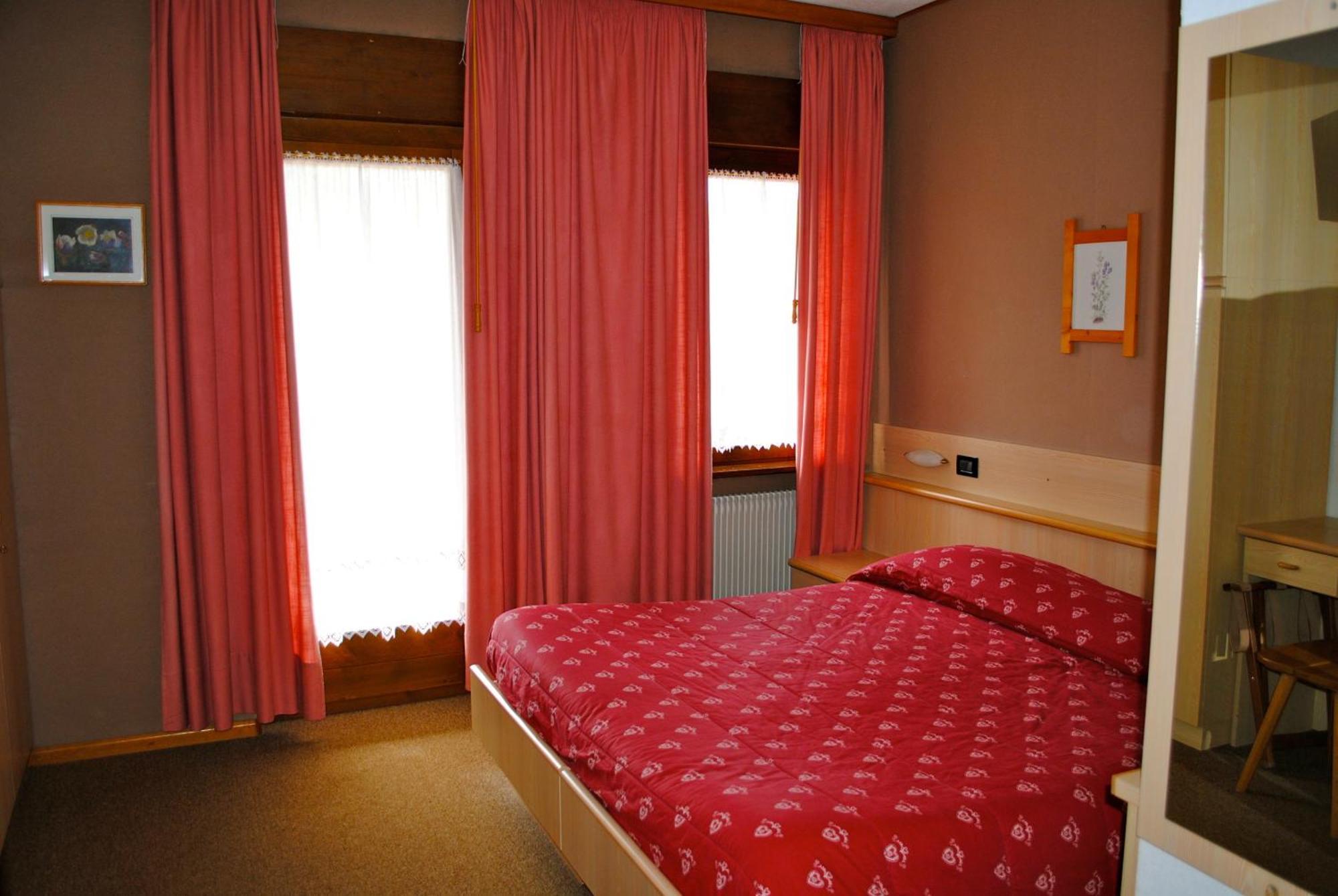 Albergo Venezia Passo Rolle Δωμάτιο φωτογραφία