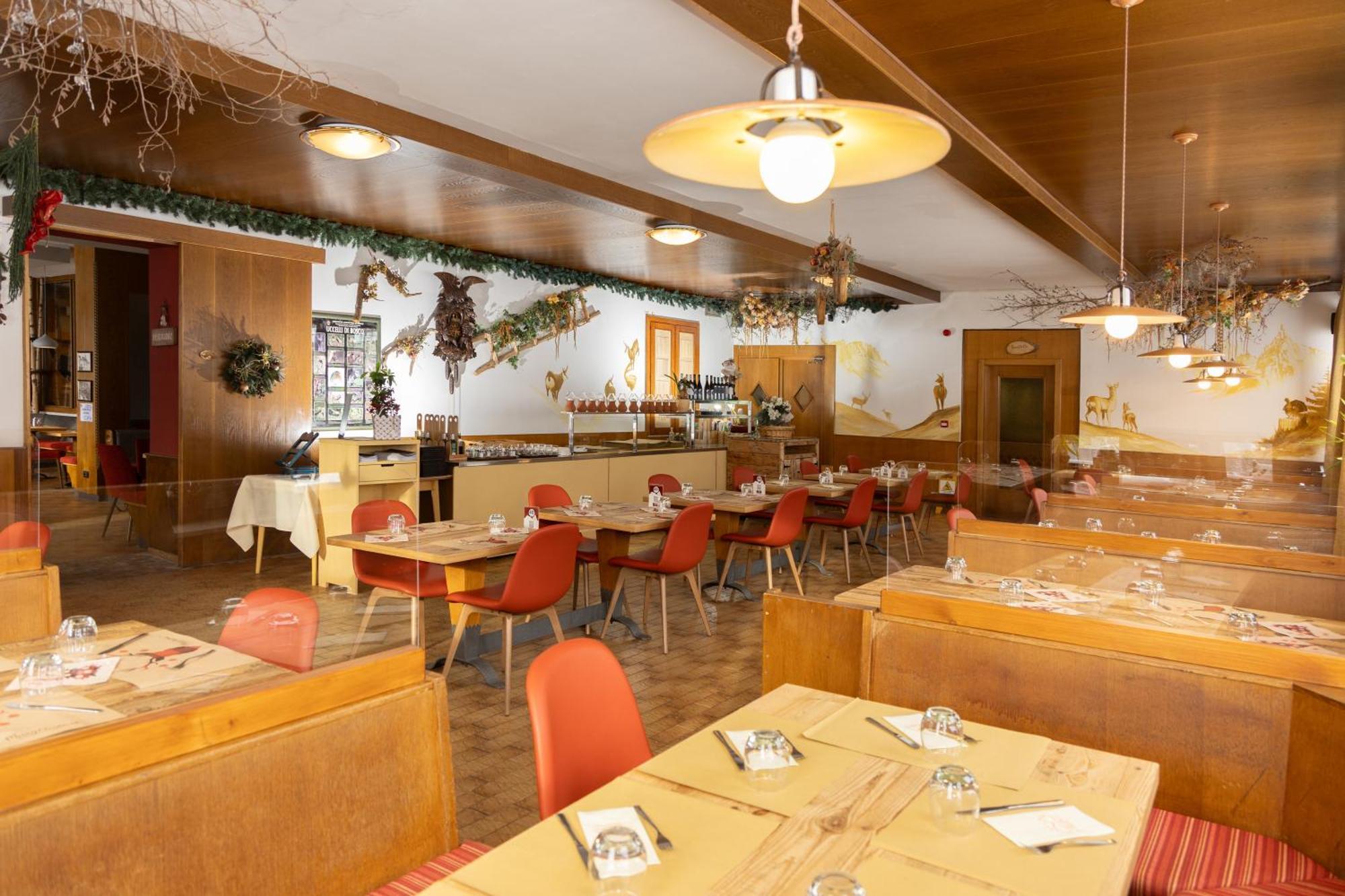 Albergo Venezia Passo Rolle Εξωτερικό φωτογραφία