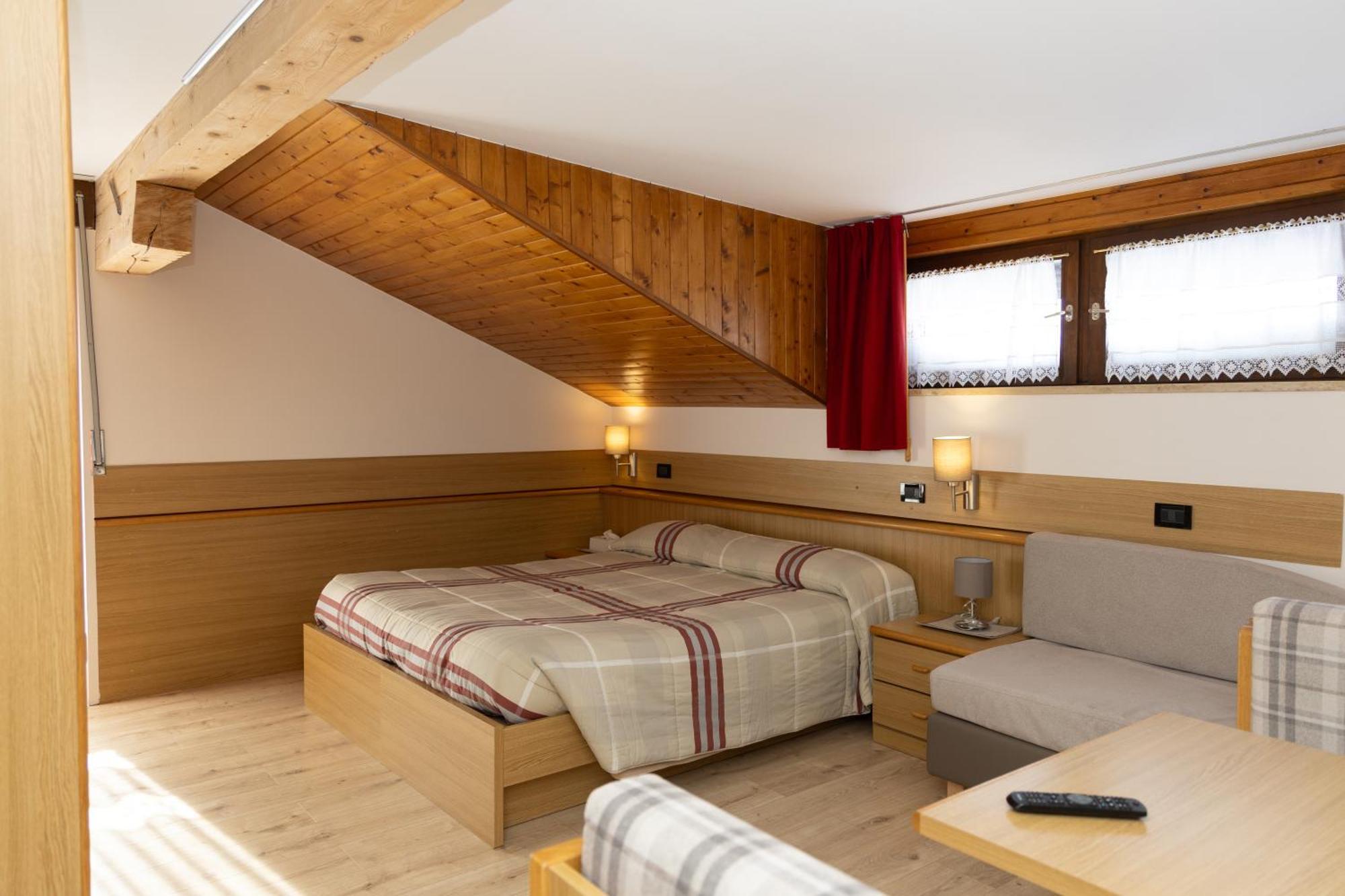 Albergo Venezia Passo Rolle Εξωτερικό φωτογραφία
