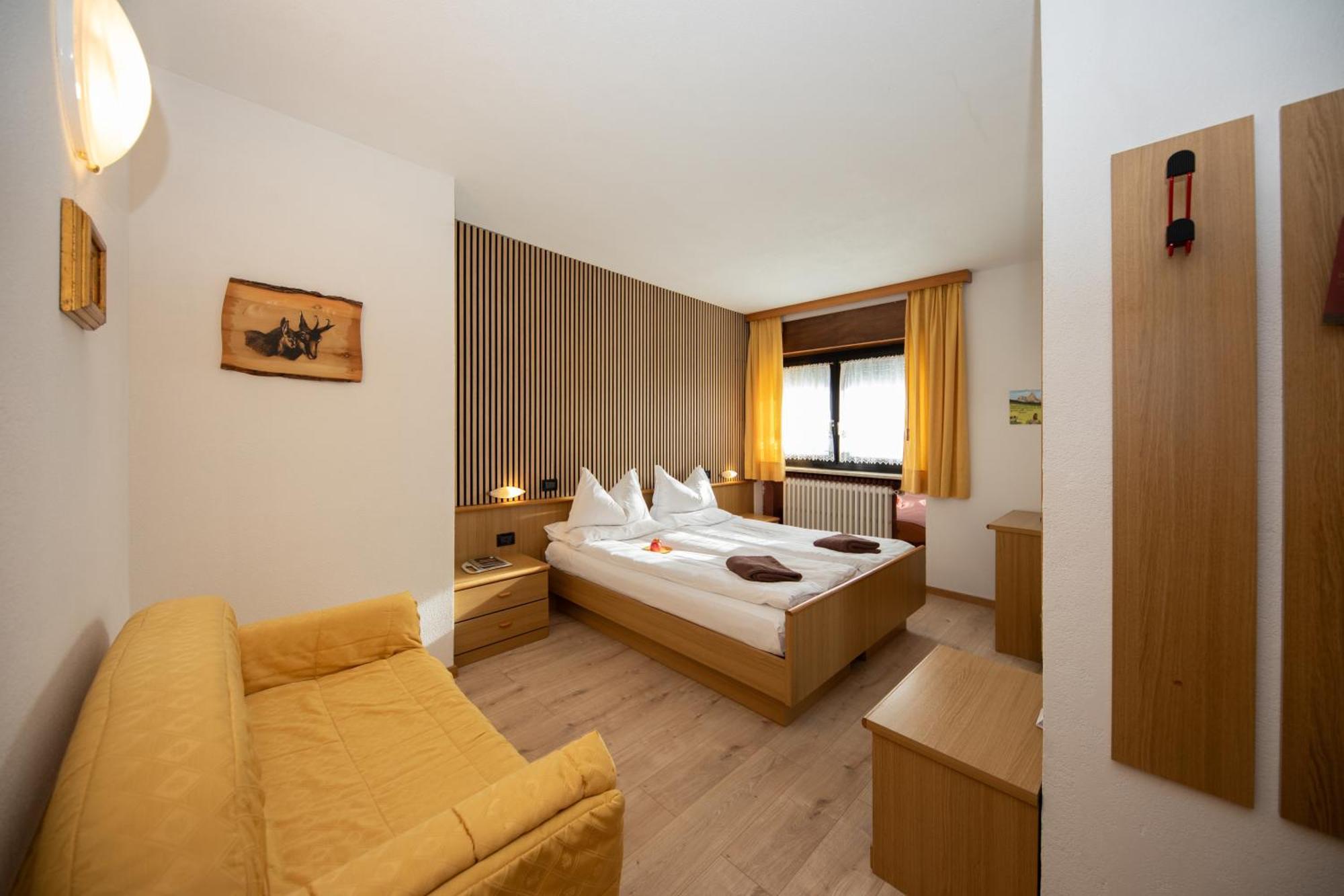 Albergo Venezia Passo Rolle Εξωτερικό φωτογραφία