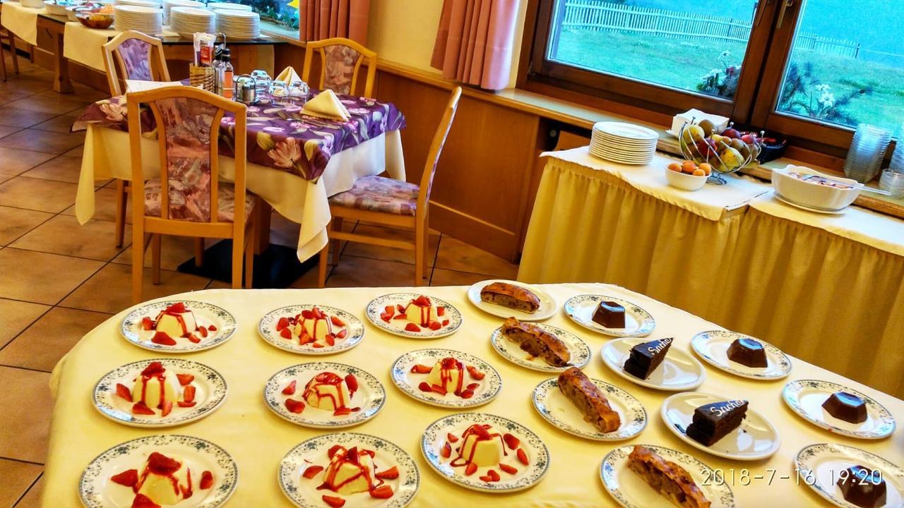 Albergo Venezia Passo Rolle Εξωτερικό φωτογραφία