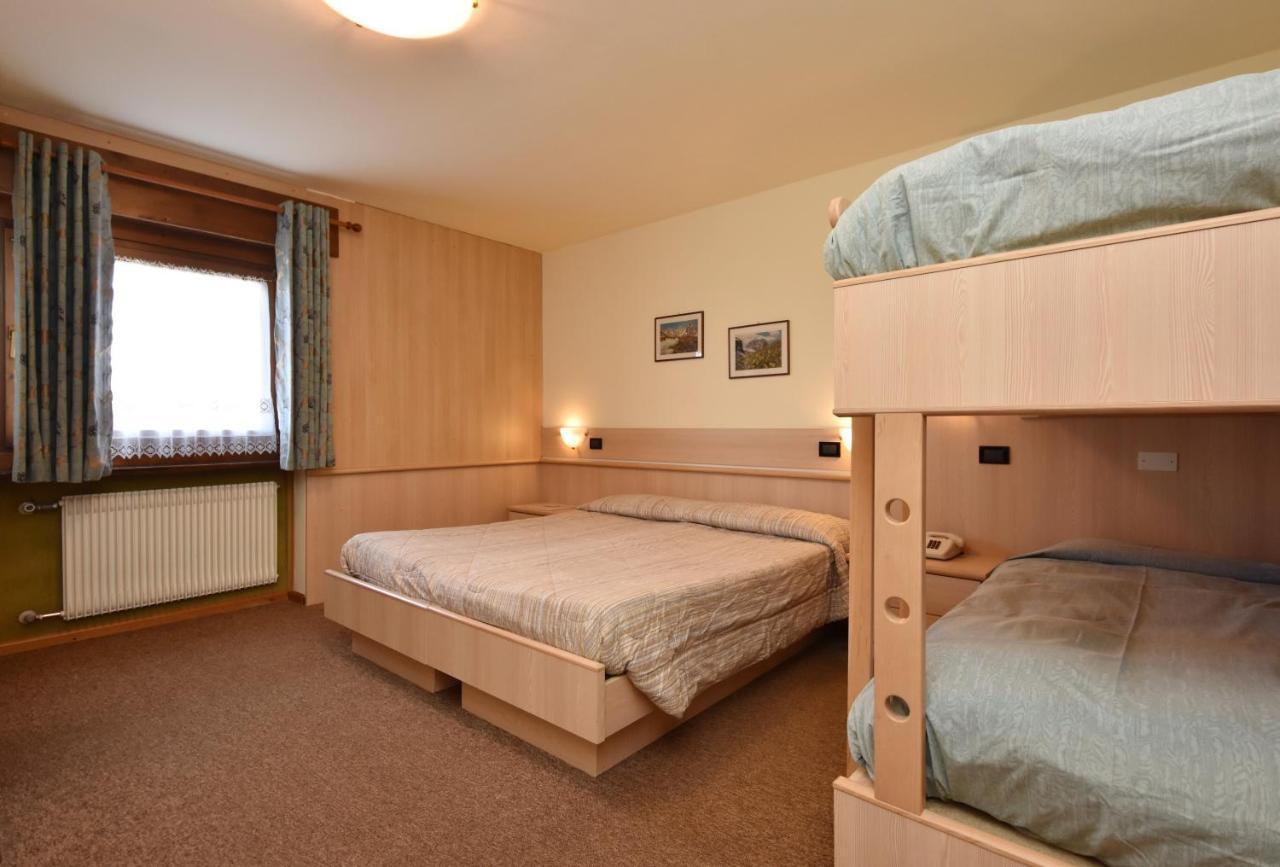 Albergo Venezia Passo Rolle Εξωτερικό φωτογραφία